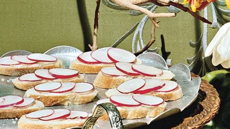 open-face-butter-and-radish-sandwiches-recipe-bon image