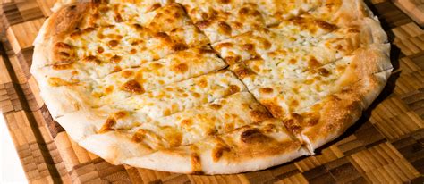 garlic-fingers-traditional-pizza-from-nova-scotia image