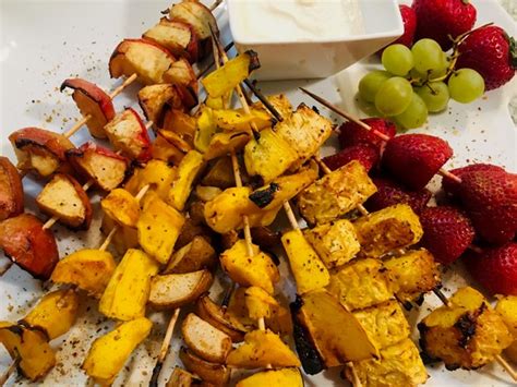 grilled-fruit-kabobs-recipes-and-our-top-6-fruits-for image