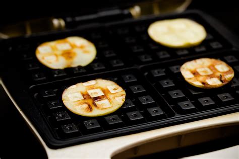 easy-baked-apple-slices-in-a-waffle-iron image