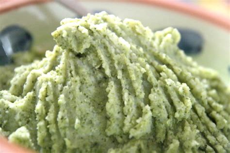 broccoli-mashed-potatoes-tasty-kitchen image