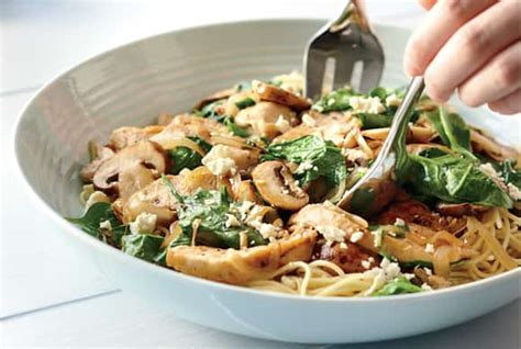 mediterranean-chicken-and-spinach-pasta-canadian-living image
