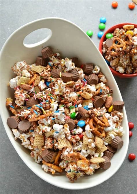 loaded-candy-bar-popcorn-sugar-dish-me image