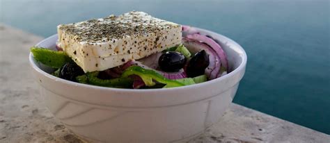 greek-salad-traditional-salad-from-greece-tasteatlas image