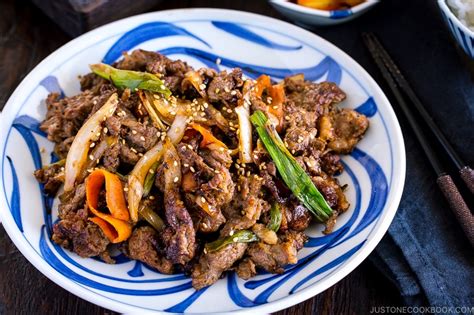 bulgogi-korean-grilled-beef-プルコギ-just-one-cookbook image