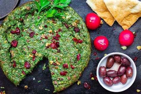 kuku-sabzi-persian-herb-baked-omelet-the image