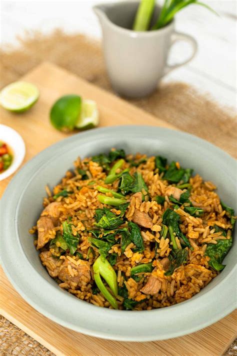 thai-pork-fried-rice-khao-pad-moo-cooking-with-nart image