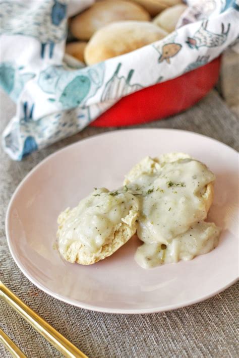 fancy-navajo-biscuits-and-green-chile-gravy image