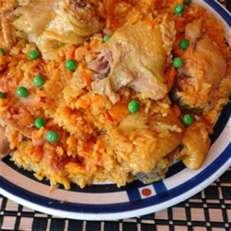 cuban-chicken-with-rice-arroz-con-pollo-simple-easy image