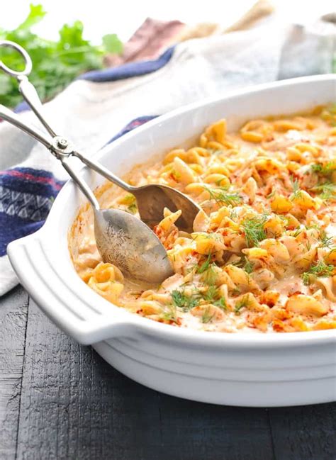 dump-and-bake-chicken-paprikash-and-noodles-the image