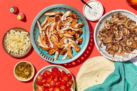 chrissy-teigens-chipotle-lime-chicken-fajitas-with image