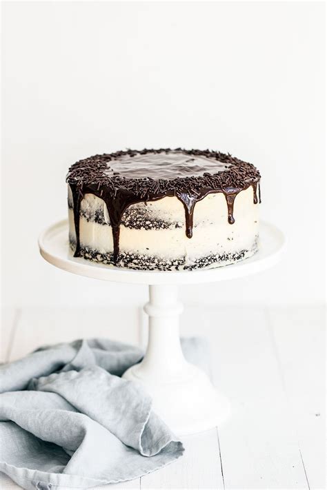 guinness-chocolate-cake-with-irish-buttercream-handle image