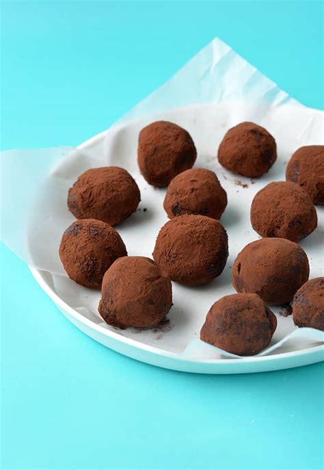 dark-chocolate-ganache-truffles-3-ingredients image