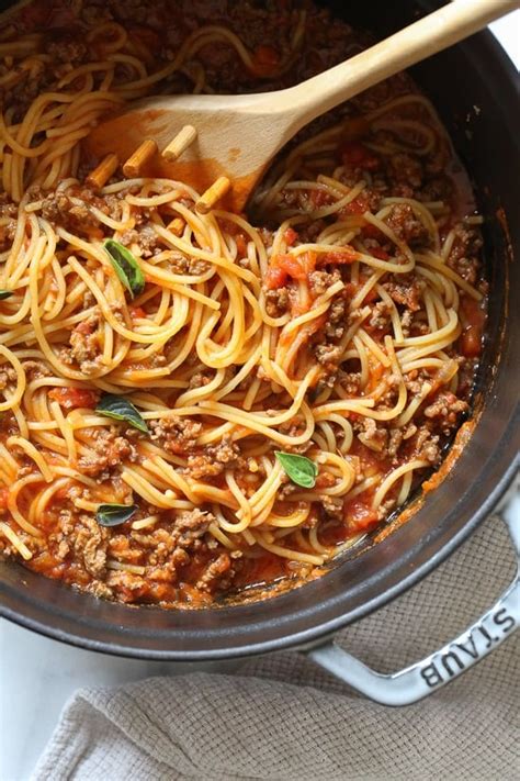 one-pot-spaghetti-and-meat-sauce-stove-top image