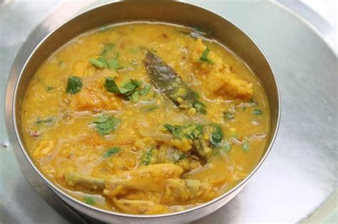 chicken-dal-recipe-chicken-lentil-curry image