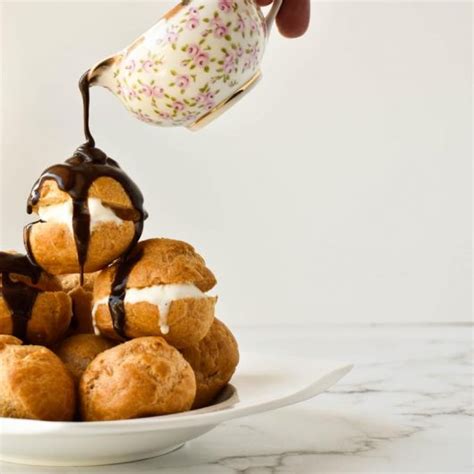 how-to-make-chocolate-sauce-for-profiteroles-wheel-of image