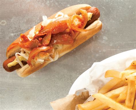 hot-dog-new-york-style-sauted-onions-recipe-food image