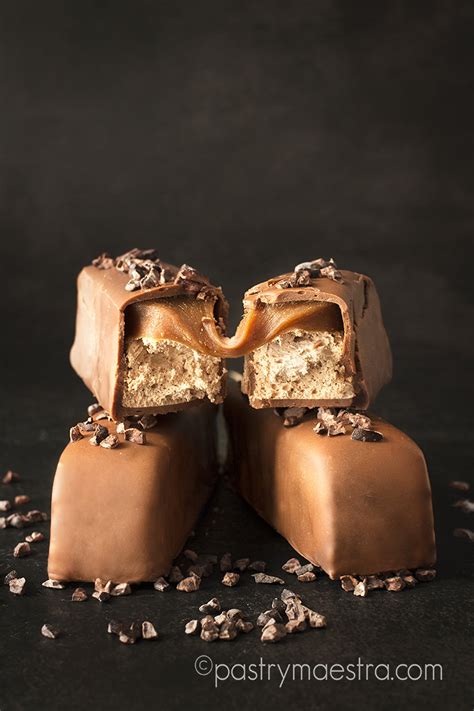 chocolate-nougat-and-caramel-bars-pastry-maestra image