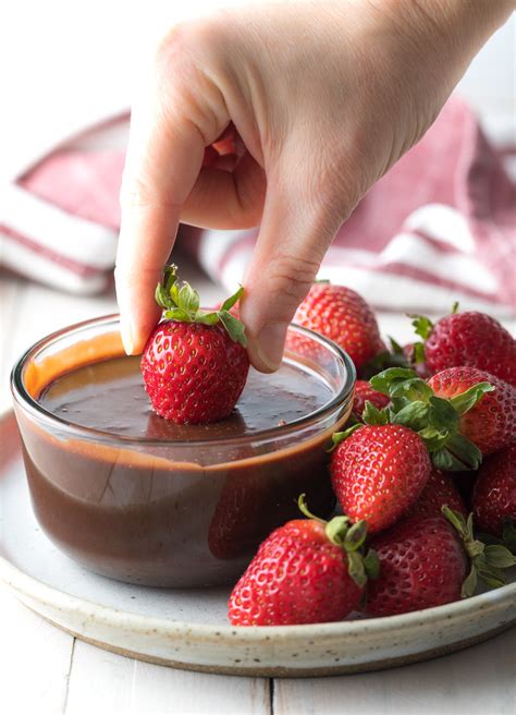 nutella-chocolate-fondue-recipe-video-a-spicy image