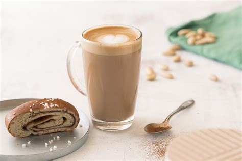cinnamon-roll-latte-barista-institute image