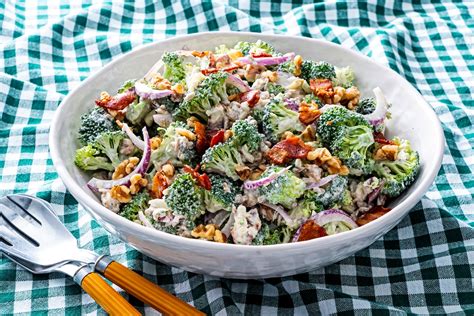 this-broccoli-salad-with-bacon-recipe-is-creamy-cheesy image