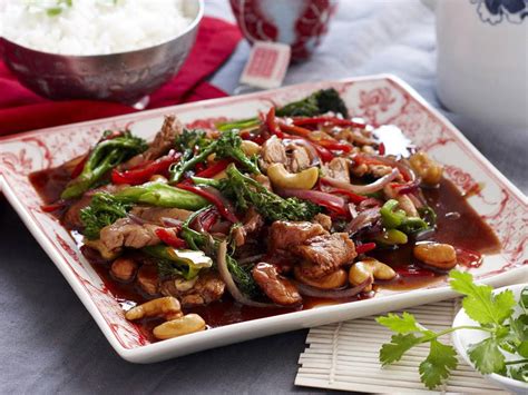 10-best-pork-with-oyster-sauce-recipes-yummly image