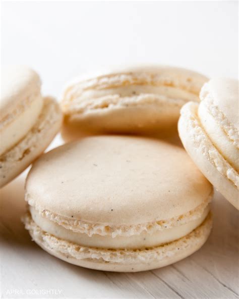 vanilla-macarons-recipe-easy-french-macarons-you-can image