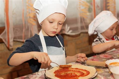 27-best-kids-pizza-recipes-bella-bacinos image