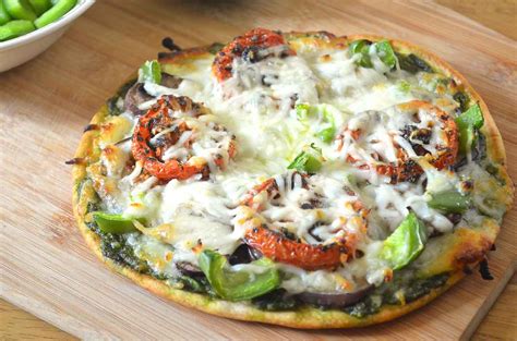 crispy-whole-wheat-pizza-with-spinach-pesto image