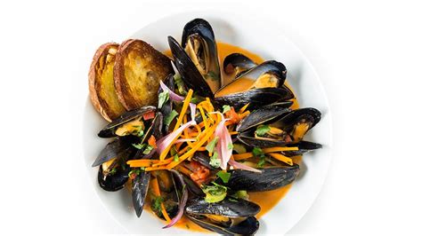 red-curry-mussels-recipe-bon-apptit image