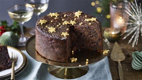 nigellas-chocolate-fruit-cake-recipe-bbc image