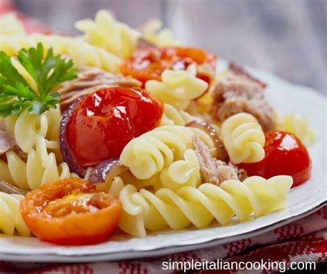how-to-make-italian-tuna-pasta-salad image