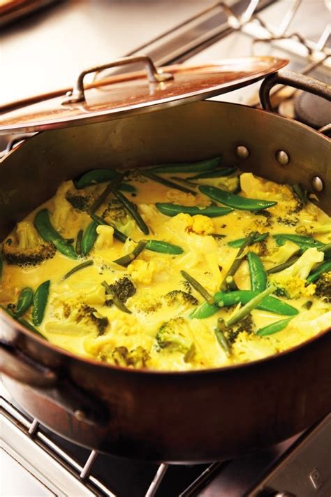 curry-in-a-hurry-nigellas-recipes-nigella-lawson image