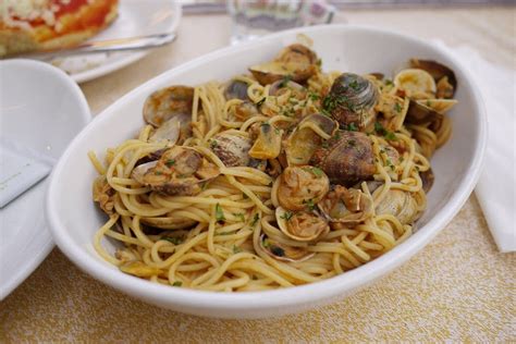 pasta-alle-vongole-pasta-with-clams-the-splendid-table image