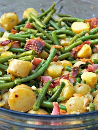 salade-ligeoise-green-beans-and-bacon image