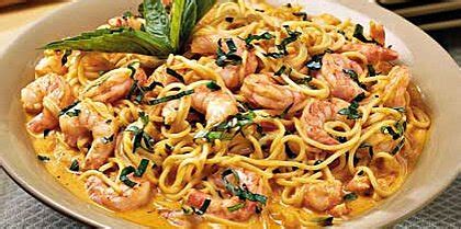 shrimp-with-roasted-red-pepper-cream image