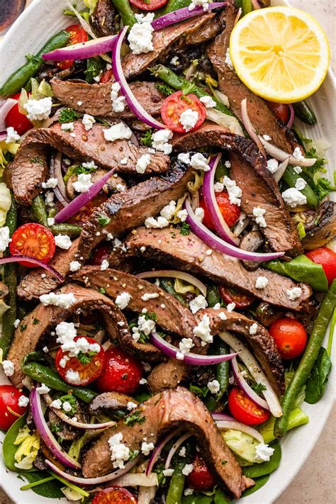 steak-salad-recipe-with-spinach-mushrooms-easy image