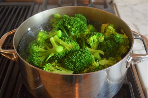 simple-steamed-broccoli-once-upon-a-chef image