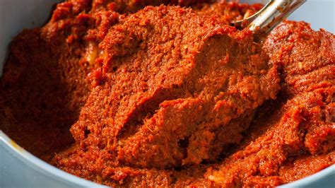 easy-substitute-for-achiote-paste-in-recipes-rachael-ray image