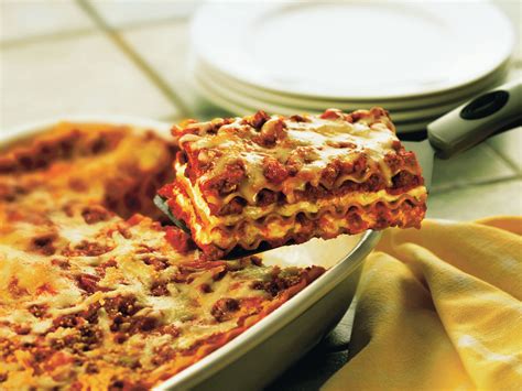 classic-sausage-lasagna-muellers-recipes-muellers image