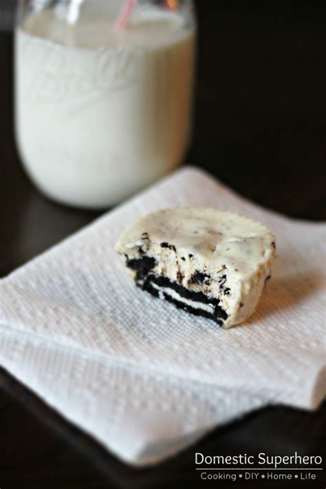 cookies-and-cream-cheesecake-cupcakes-domestic image