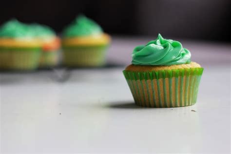 mini-key-lime-cupcakes-recipe-recipesnet image