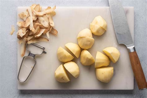aloo-balls-fried-potato-balls-recipe-the-spruce-eats image
