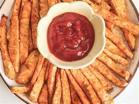 baked-celeriac-chips-or-fries-we-eat-at-last image
