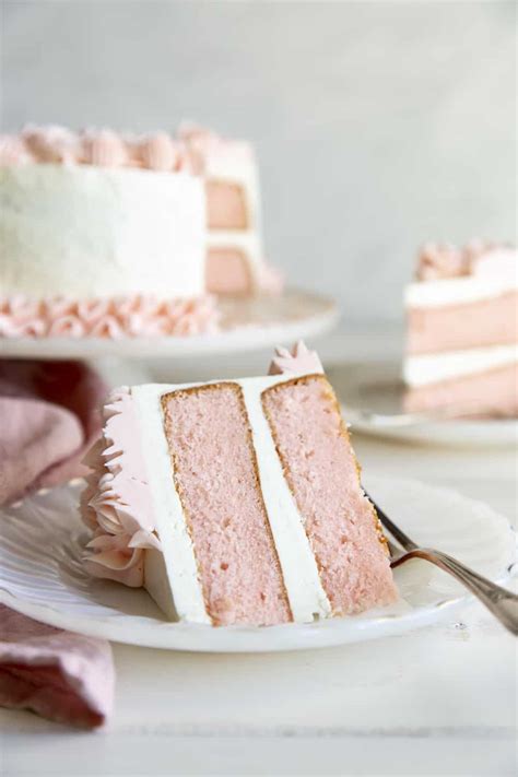 pink-velvet-cake image