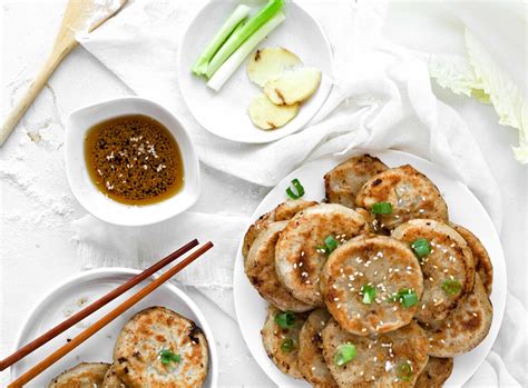 pan-fried-chinese-meat-pies-xian-bing-馅儿饼-hou image