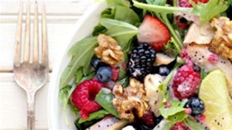 grilled-chicken-and-fruit-salad-recipe-tablespooncom image
