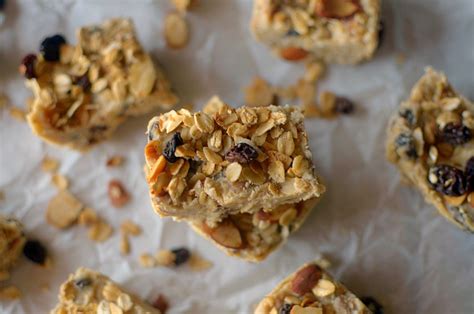 easy-oatmeal-raisin-cookie-freezer-fudge-vegan image