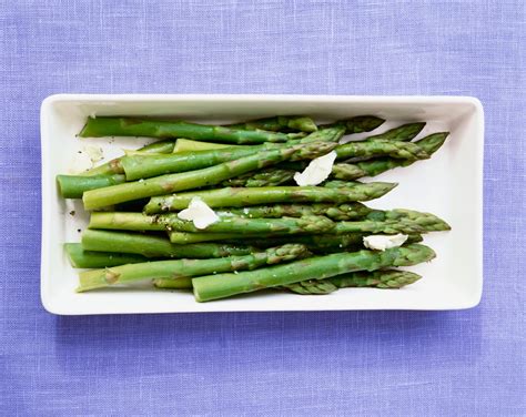 asparagus-wok-tossed-with-oyster-mushrooms image