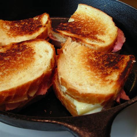 superb-grilled-ham-and-cheese-sandwich-in-the image